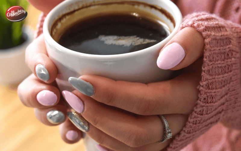 ca-phe-nguyen-chat-va-xuong-khop-uong-nhieu-co-loang-xuong-khong (2)